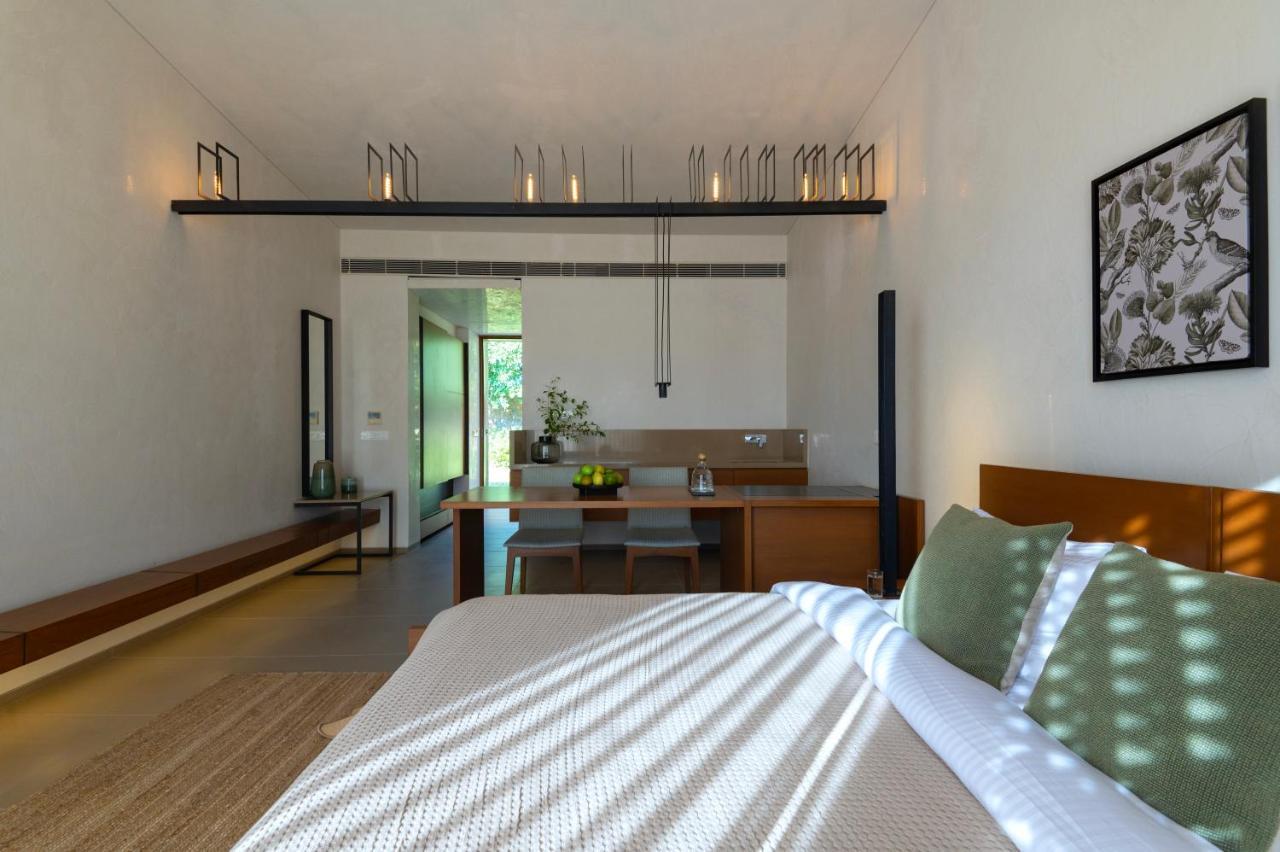 Life At Repose- Lake Villas Resort & Club Chor Warodra Exteriér fotografie