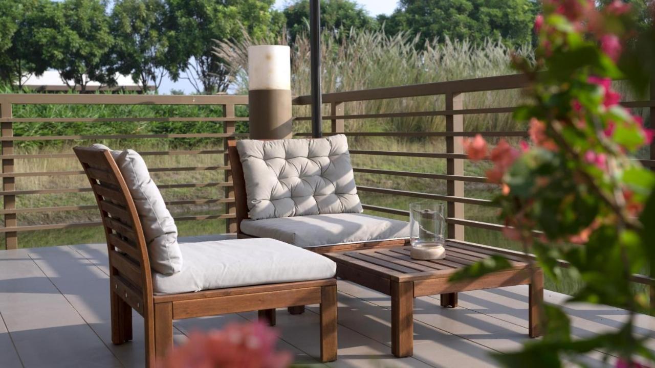 Life At Repose- Lake Villas Resort & Club Chor Warodra Exteriér fotografie