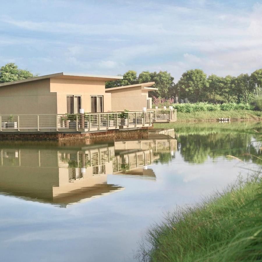 Life At Repose- Lake Villas Resort & Club Chor Warodra Exteriér fotografie